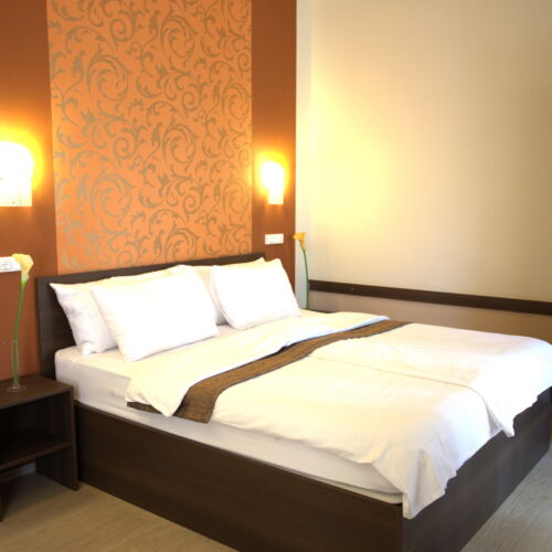 Camera tripla standard cu balcon