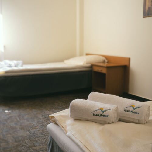 Pokój 2-osobowy typu Twin z łazienką