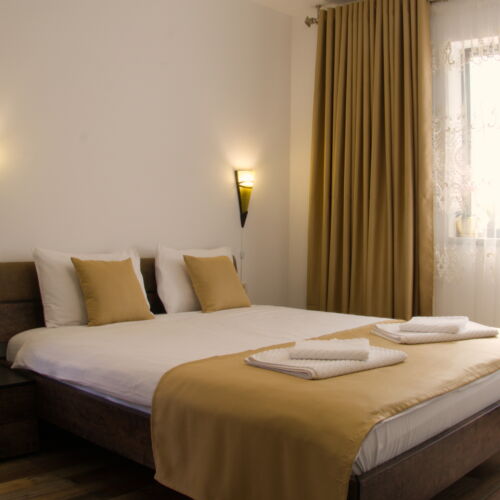 Apartament family cu baie cu 2 camere pentru 4 pers.