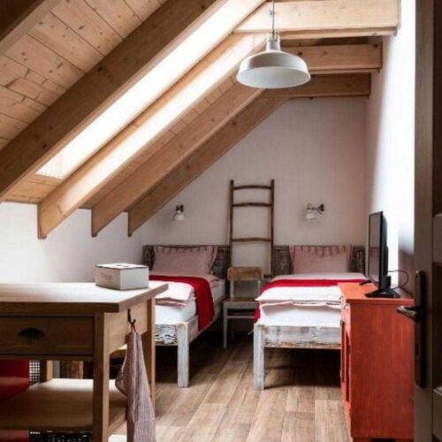 Twin Room with Shared Kitchenette air Conditioned