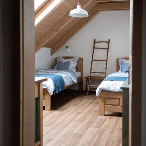 Twin Room with Shared Kitchenette air Conditioned