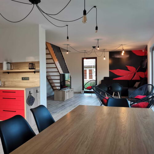 Apartament cu duș cu bucătărie proprie pentru 8 pers.