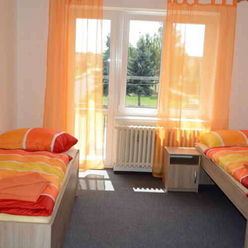 Camera tripla cu chicinetă comună (se poate solicita pat suplimentar)