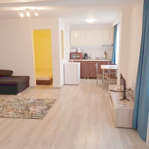 Camera dubla la parter cu baie