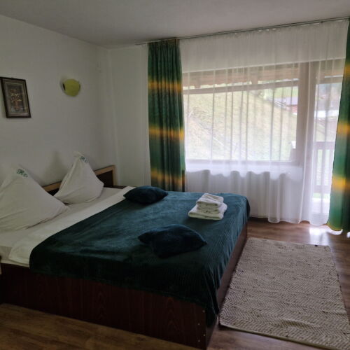 Camera dubla classic cu balcon