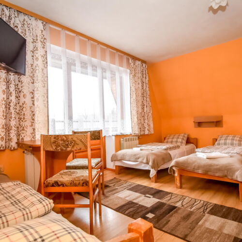 Camera pentru 5 pers.