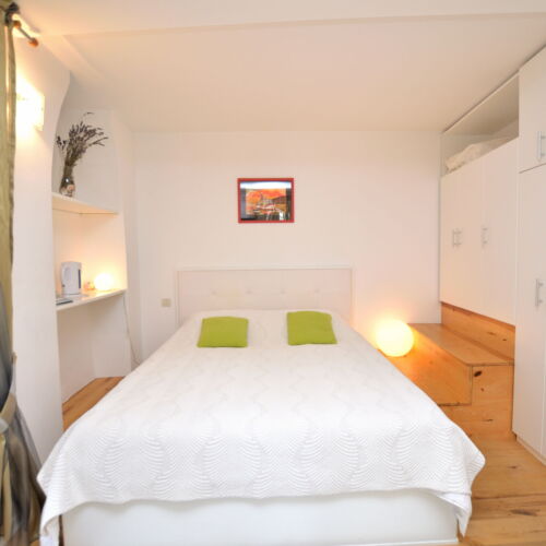 Camera twin la etaj cu aer condiționat