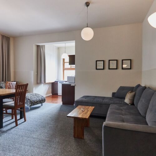 Apartament 4-osobowy na parterze z 2 pomieszczeniami sypialnianymi