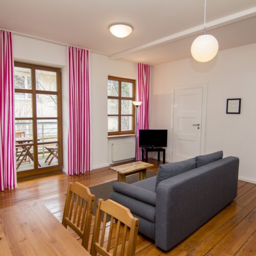 Apartament 4-osobowy na parterze z 2 pomieszczeniami sypialnianymi