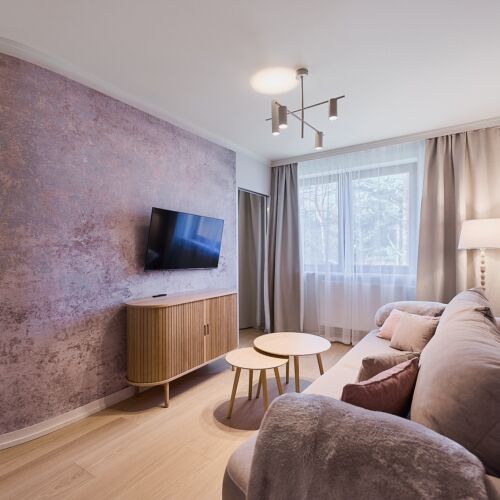 Apartman s balkónem pro 4 os. se 2 ložnicemi na poschodí