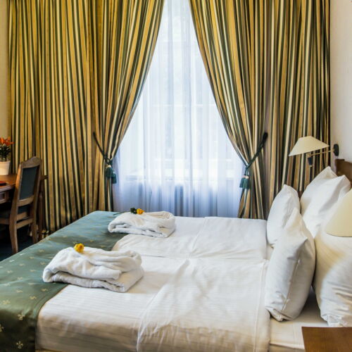 Deluxe Pokoj se sprchou pro 2 os. (s možností přistýlky)