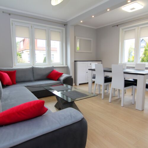 Apartament 10-osobowy na parterze z dostępem do ogrodu z 4 pomieszczeniami sypialnianymi