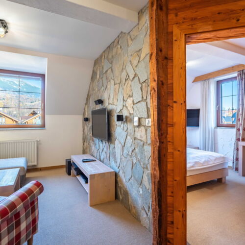 Apartament cu chicinetă proprie pentru 2 pers. (se poate solicita pat suplimentar)