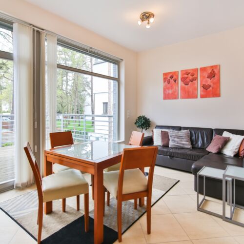 Apartament 6-osobowy na piętrze z balkonem z 3 pomieszczeniami sypialnianymi