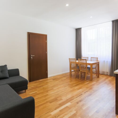 Apartament 4-osobowy na piętrze z 2 pomieszczeniami sypialnianymi