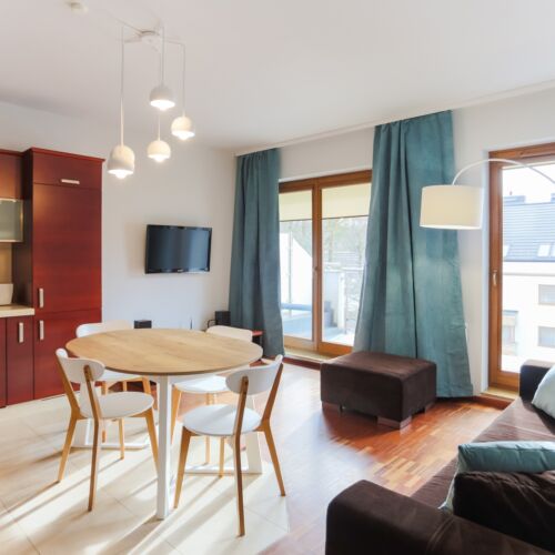 Apartament 6-osobowy na piętrze z balkonem z 3 pomieszczeniami sypialnianymi