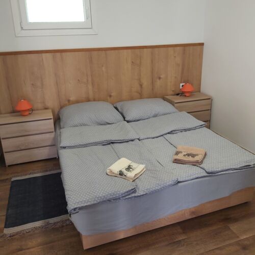 Apartament familial(ă) cu vedere spre curte cu 1 camera pentru 2 pers. (se poate solicita pat suplimentar)