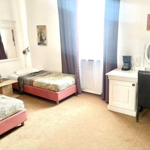 Apartament economy la etaj cu 1 camera pentru 4 pers.