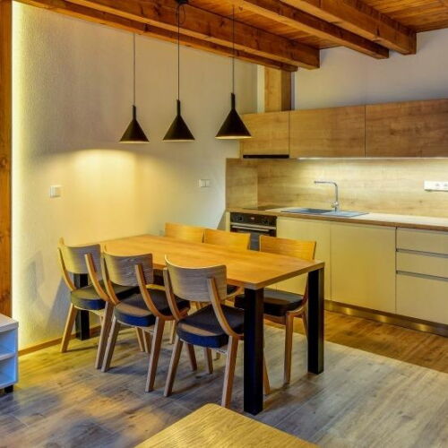 2-Room Apartment for 6 Persons ensuite with Shower (extra beds available)