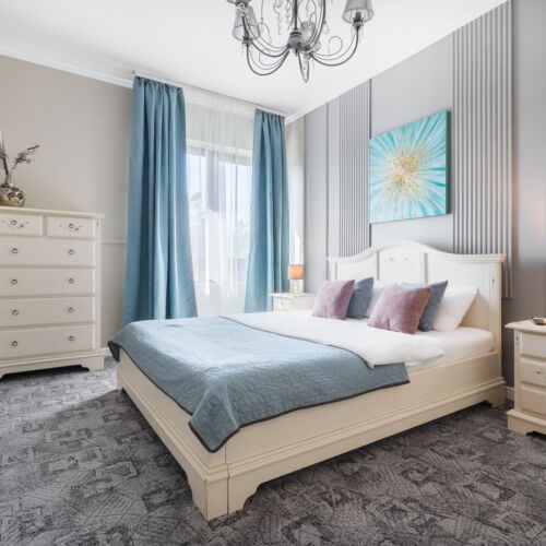 Apartament premium cu balcon cu 2 camere pentru 4 pers.