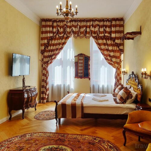 Apartament executive cu vedere spre oraș cu 1 camera pentru 4 pers.