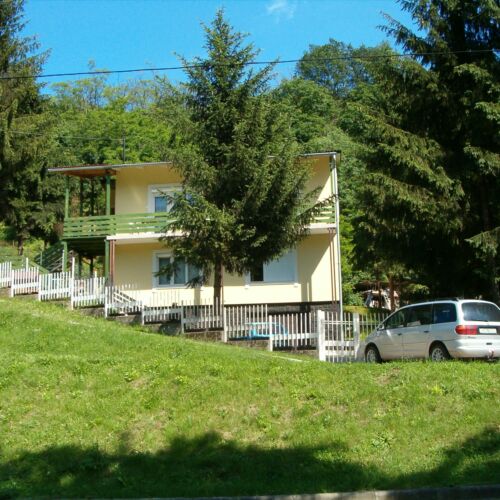 Upstairs Air Conditioned Quadruple Room