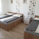 Whole House Ground Floor Summer House for 12 Persons (extra bed available)