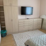 Whole House Family Holiday Home for 13 Persons (extra bed available)
