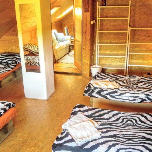 Apartman se sprchou s vlastní kuchyní pro 10 os.