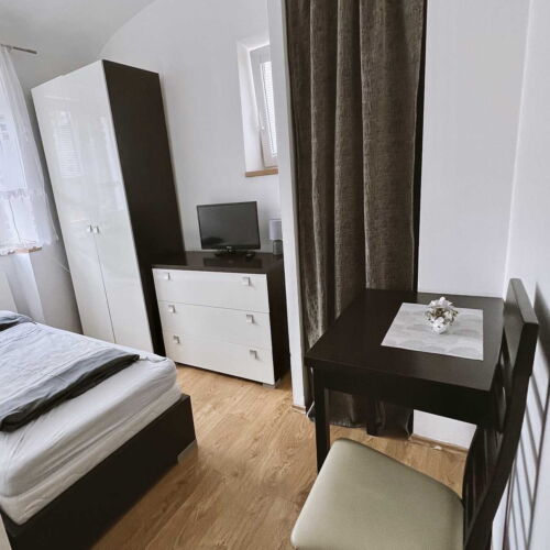 Pokój 1-osobowy z prysznicem ze wspólnym aneksem kuchennym