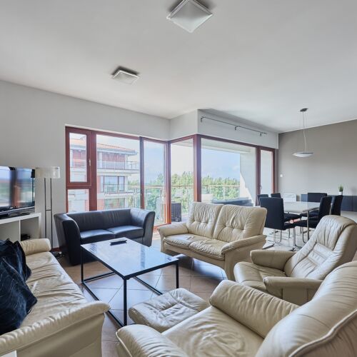 Apartament 5-osobowy na piętrze z widokiem na morze z 2 pomieszczeniami sypialnianymi