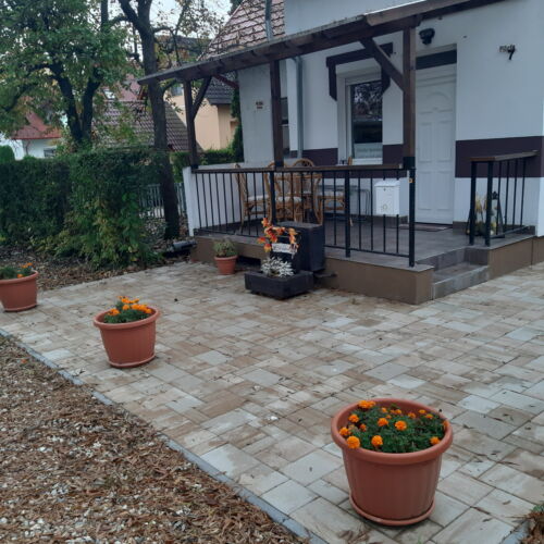 Apartament la parter cu 1 camera pentru 2 pers.