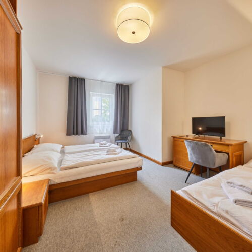 Pokoj s koupelnou bezbariérový pro 3 os.