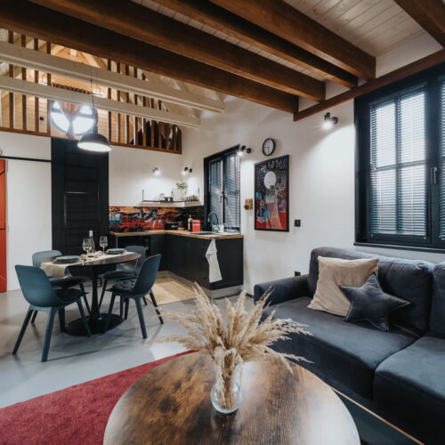 Hey Mars!  Roubenka (jako celek) s manželskou postelí