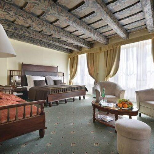 Pleasant Interior Design 1-Room Apartment for 4 Persons with Shower
