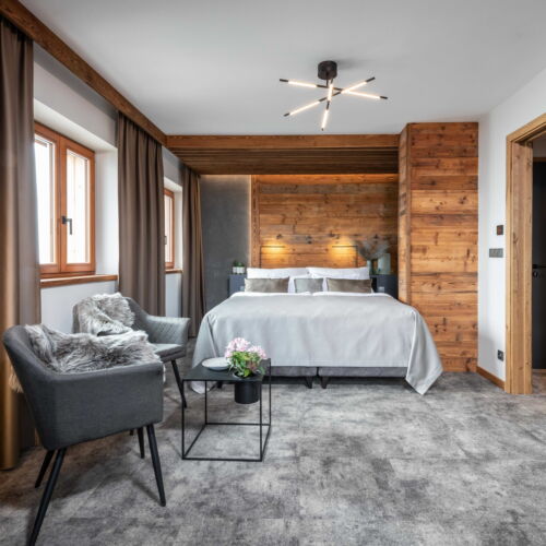 Twin Room with Shower