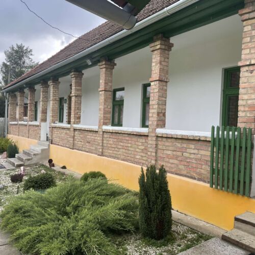 Casa rustică romantică cu vedere spre pădure pentru 8 pers. (se inchirieaza doar integral)