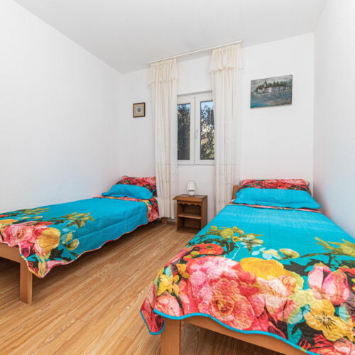 Summer House for 4 Persons