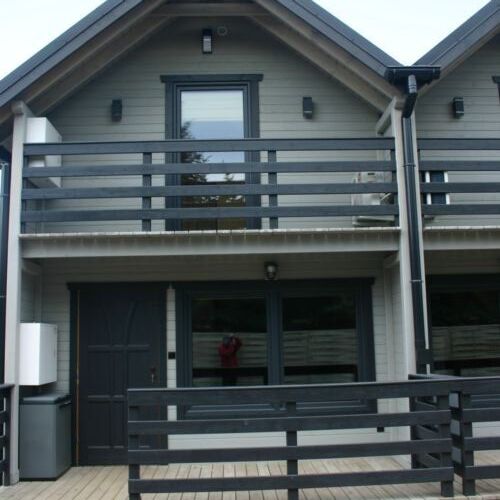 Cabana toata casa cu balcon pentru 7 pers. (se inchirieaza doar integral)