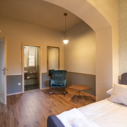 View to the Lake Ground Floor 1-Room Suite for 2 Persons