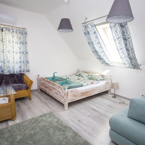 Rezydencja pokój 3-osobowy z 1 pomieszczeniem sypialnianym (możliwa dostawka)