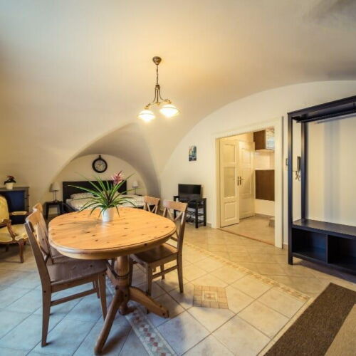 Apartament studio cu duș pentru 4 pers.