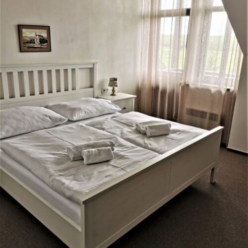 1-Room Balcony Apartment for 2 Persons with Shower (extra bed available)