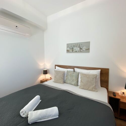 Apartament deluxe la etaj cu 2 camere pentru 4 pers.