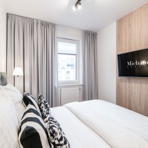 Apartament 5-osobowy Deluxe pokój od strony basenu z 2 pomieszczeniami sypialnianymi