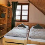 Apartment for 7 Persons with Shower and Kitchen (extra beds available)