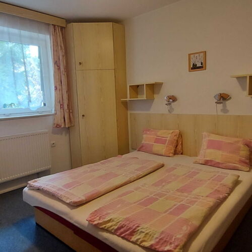 Pokoj se sprchou  pro 4 os. (s možností přistýlky)