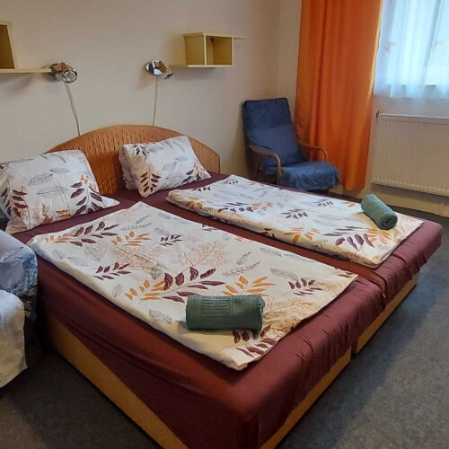 Pokoj se sprchou  pro 2 os. (s možností přistýlky)