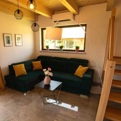 Domek drewniany 10-osobowy Przyjazny podróżom rodzinnym z widokiem na jezioro