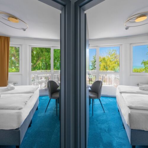 View to the Lake Upstairs Quadruple Room
